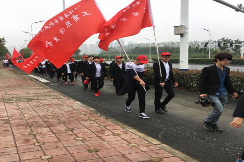 工商管理学院学生徒步渡江战役纪念馆