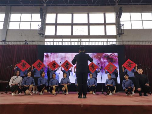 学生参加星青年“一二三四五工程”大赛之红歌大合唱比赛
